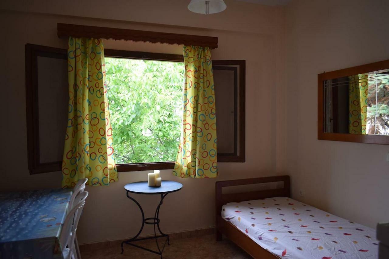 The Family Place - Cosy Double Bedroom On Of Kallithea, Chalkidiki Ferienhaus Kallithea (Chalkidiki)