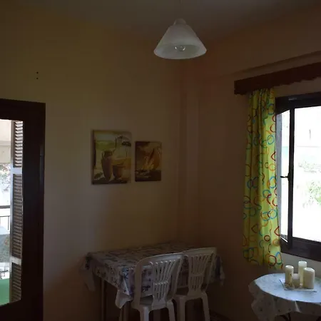 The Family Place - Cosy Double Bedroom Apartment On Beach Of Kallithea, Chalkidiki Kallithea  Exterior foto