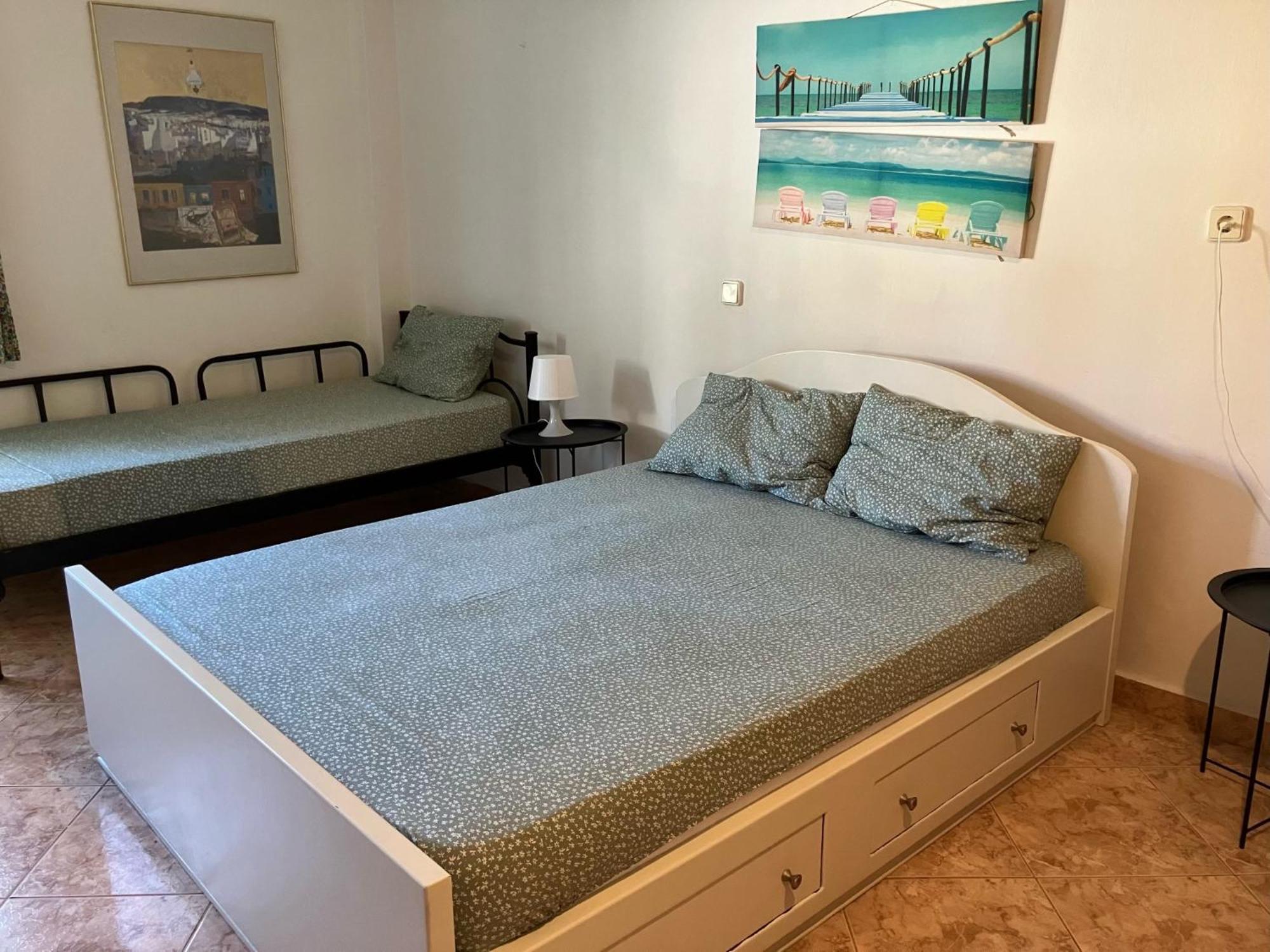 The Family Place - Cosy Double Bedroom On Of Kallithea, Chalkidiki Holiday home